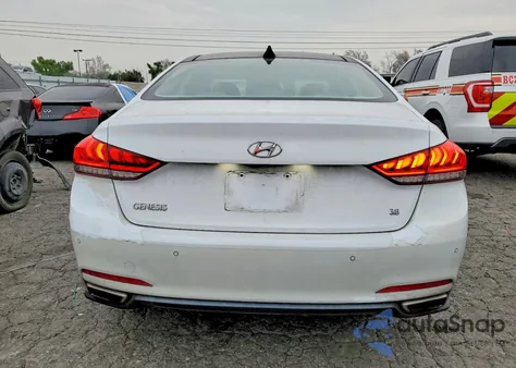 2015 Hyundai Genesis 3.8L z USA, uszkodzony, nr VIN KMHGN4JE6FU083500
